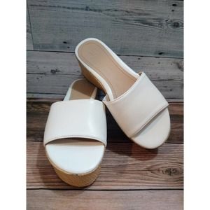 White Fahari Platform Sandal size 5.5
